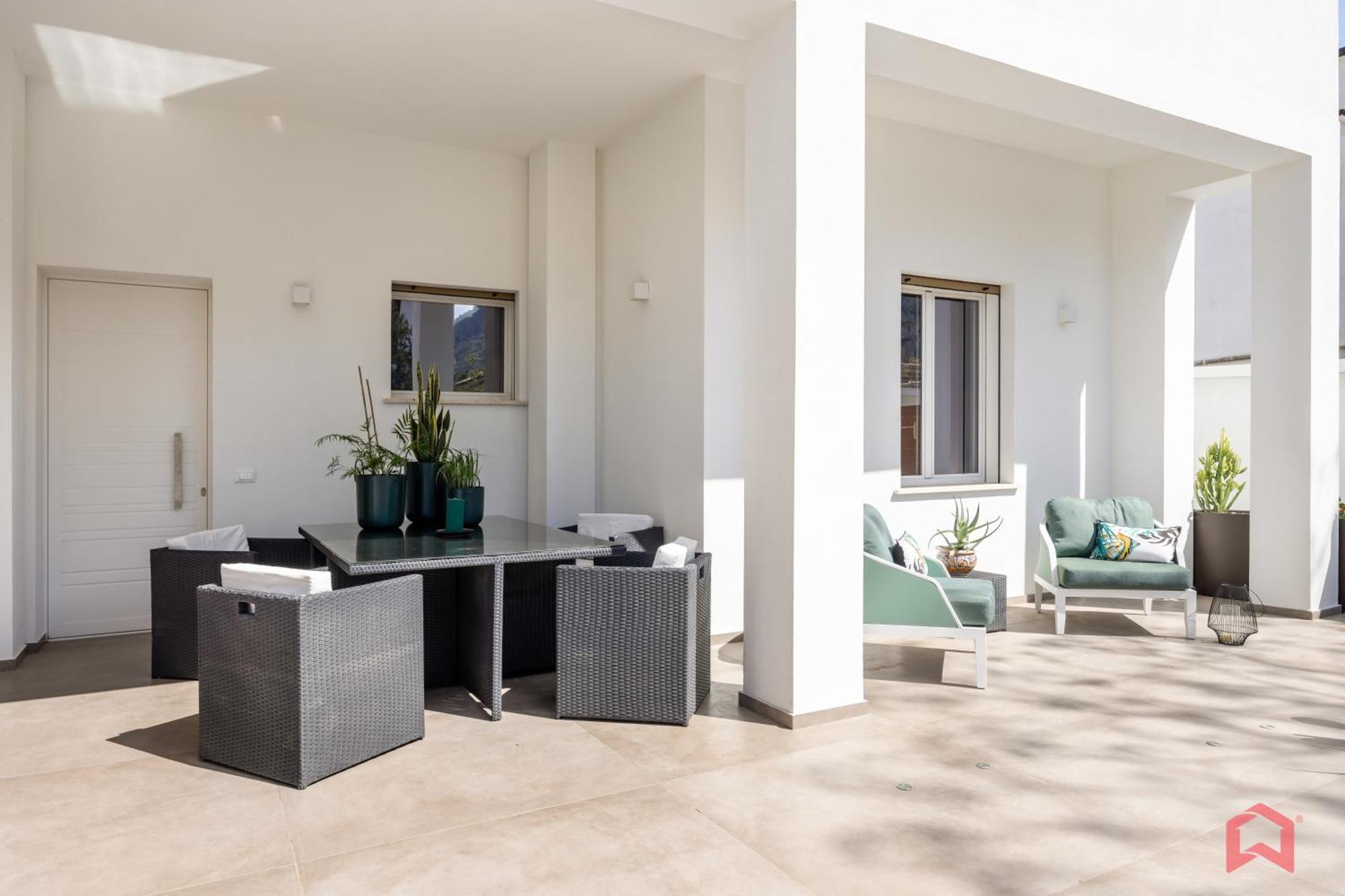 Appartamento In Villa Con Piscina Privata Palermo Luaran gambar